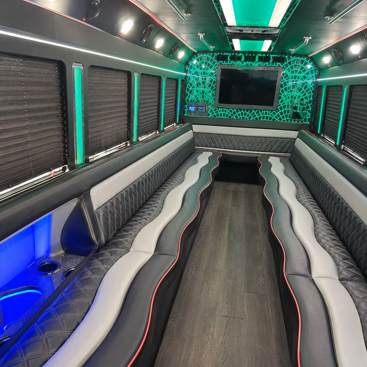 Gresham Homecoming & Prom Party Bus Rentals