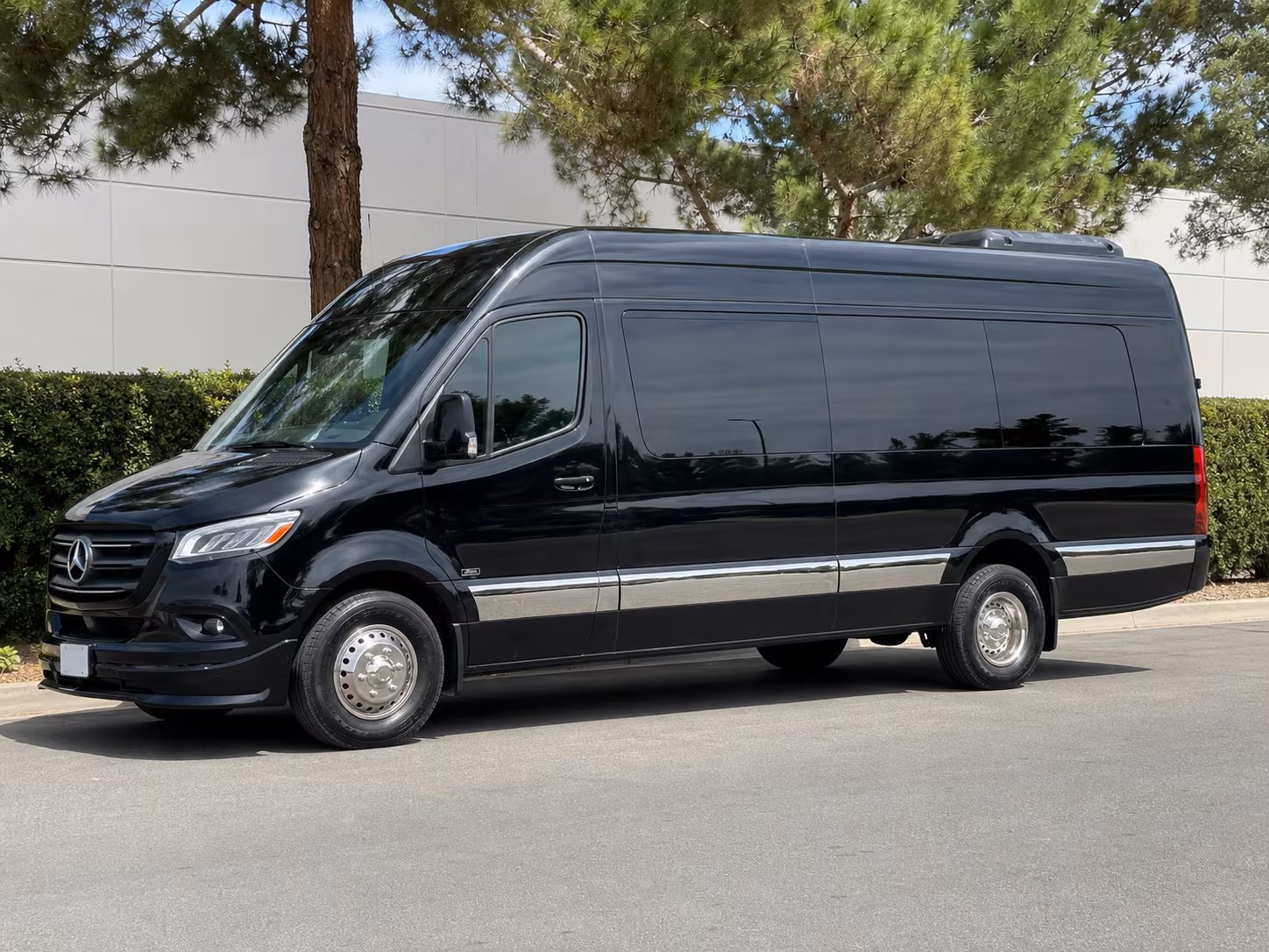 Portland Airport Shuttle & Transportation party bus exterior