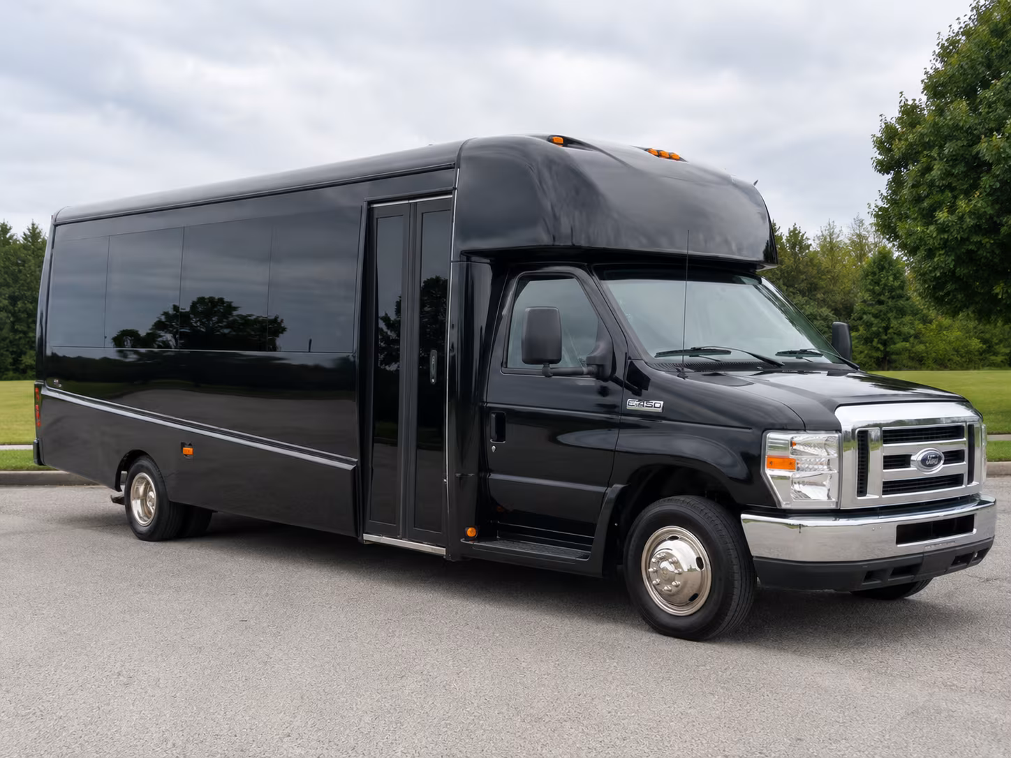 Portland Airport Shuttle & Transportation party bus exterior