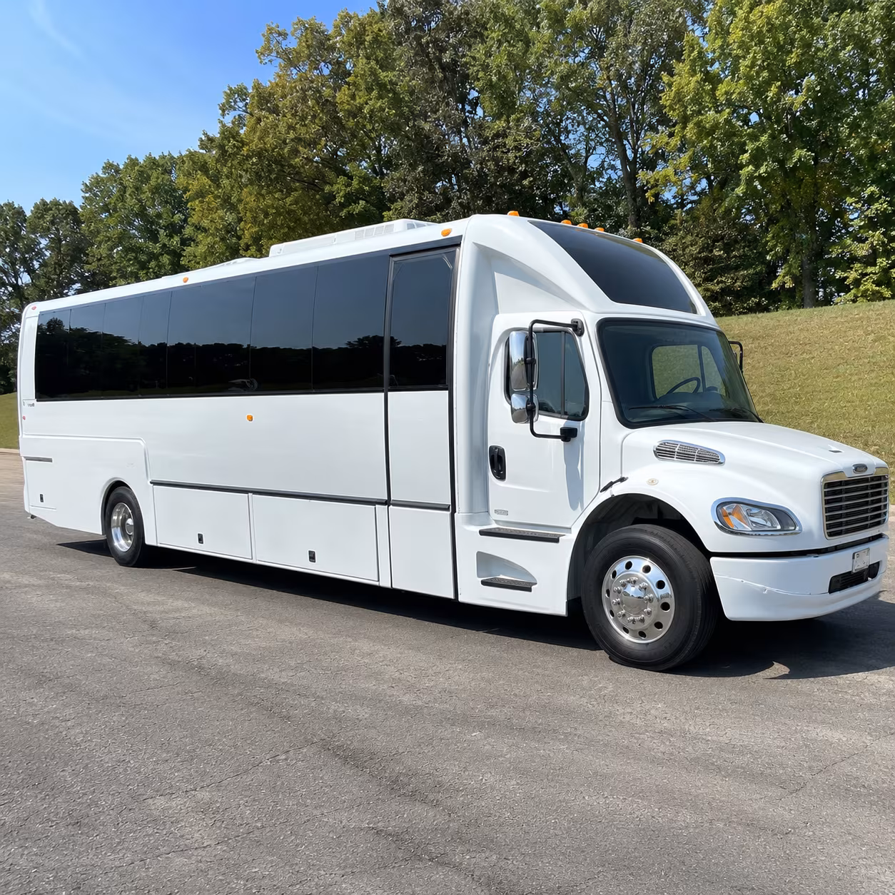 Portland Birthday, Sweet 16, & Quinceañera Transportation party bus exterior