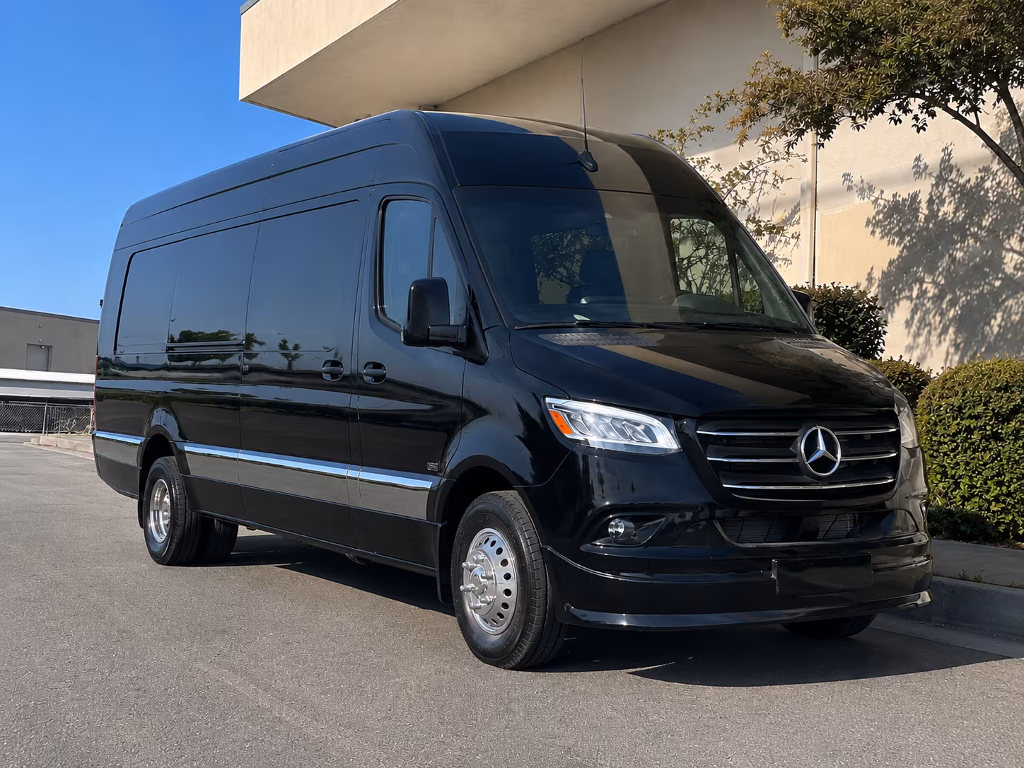 Salem Wedding Transportation & Shuttle Service